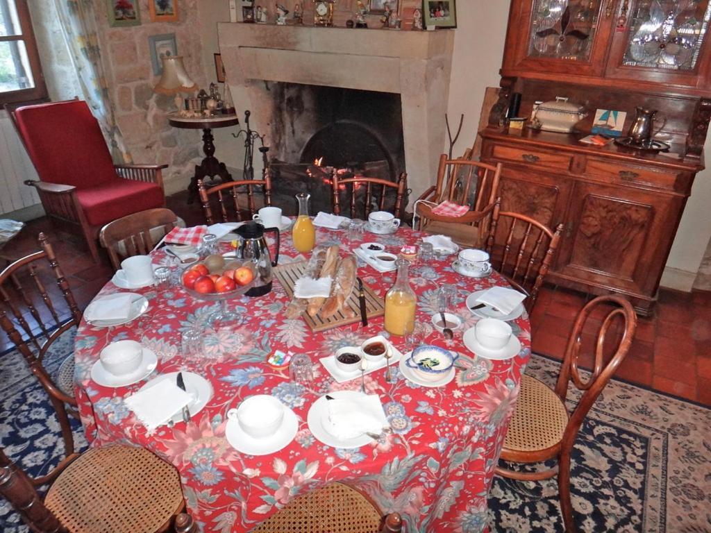 Chez Mamie Et Papi Bed & Breakfast Puynormand Exterior photo